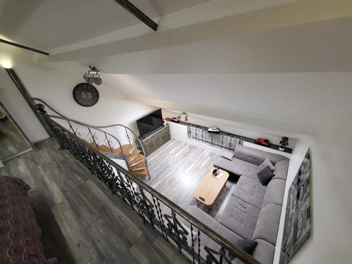 Duplex Elegant Situe A 1Min De La Gare Du Nord Διαμέρισμα Βρυξέλλες Εξωτερικό φωτογραφία