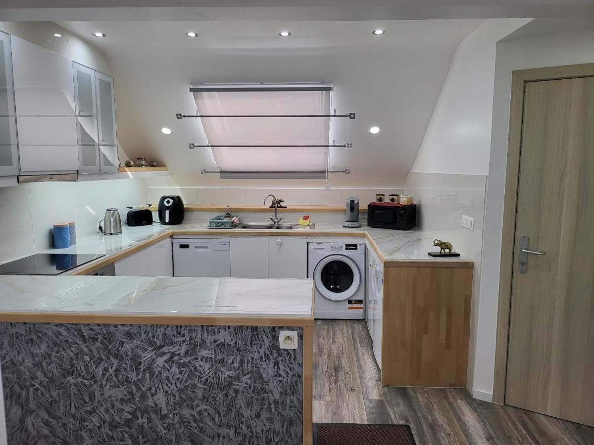 Duplex Elegant Situe A 1Min De La Gare Du Nord Διαμέρισμα Βρυξέλλες Εξωτερικό φωτογραφία