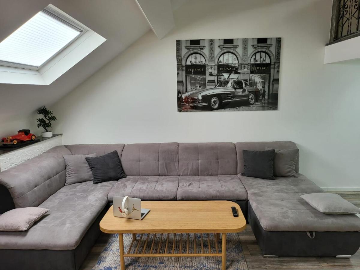 Duplex Elegant Situe A 1Min De La Gare Du Nord Διαμέρισμα Βρυξέλλες Εξωτερικό φωτογραφία